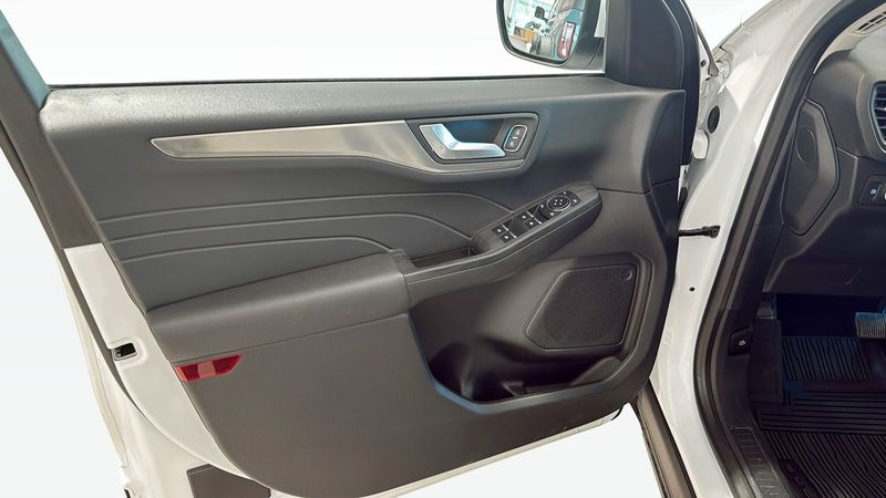 Ford Kuga bild 11