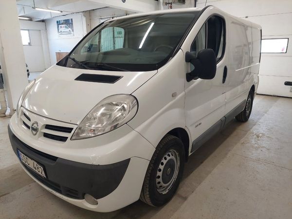 Nissan Primastar 2.0 dCi, Dragkrok, Nybesiktad idag - 2012