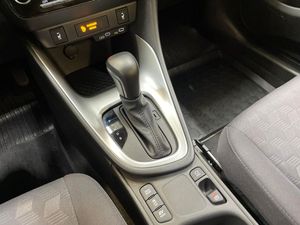 Toyota Yaris bild 17