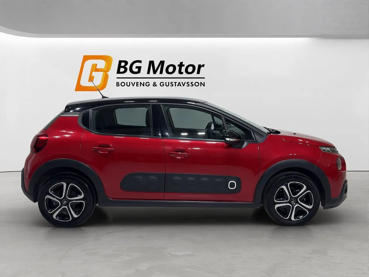 Vehicle image 2