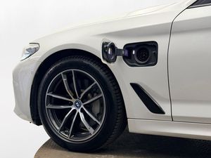 BMW 530 bild 10