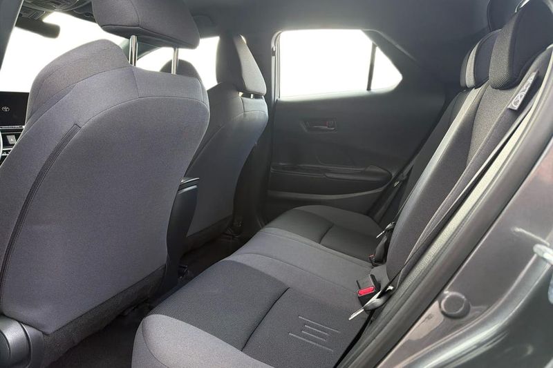 Toyota C-HR bild 13