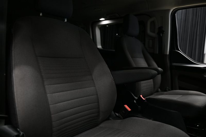 Ford Tourneo Custom bild 18