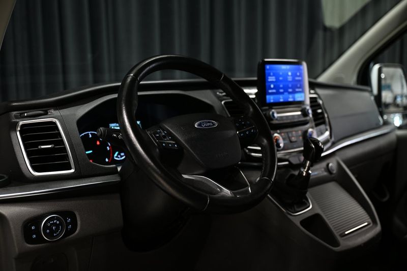 Ford Tourneo Custom bild 13