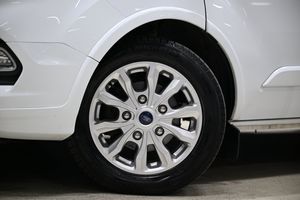 Ford Tourneo Custom bild 3