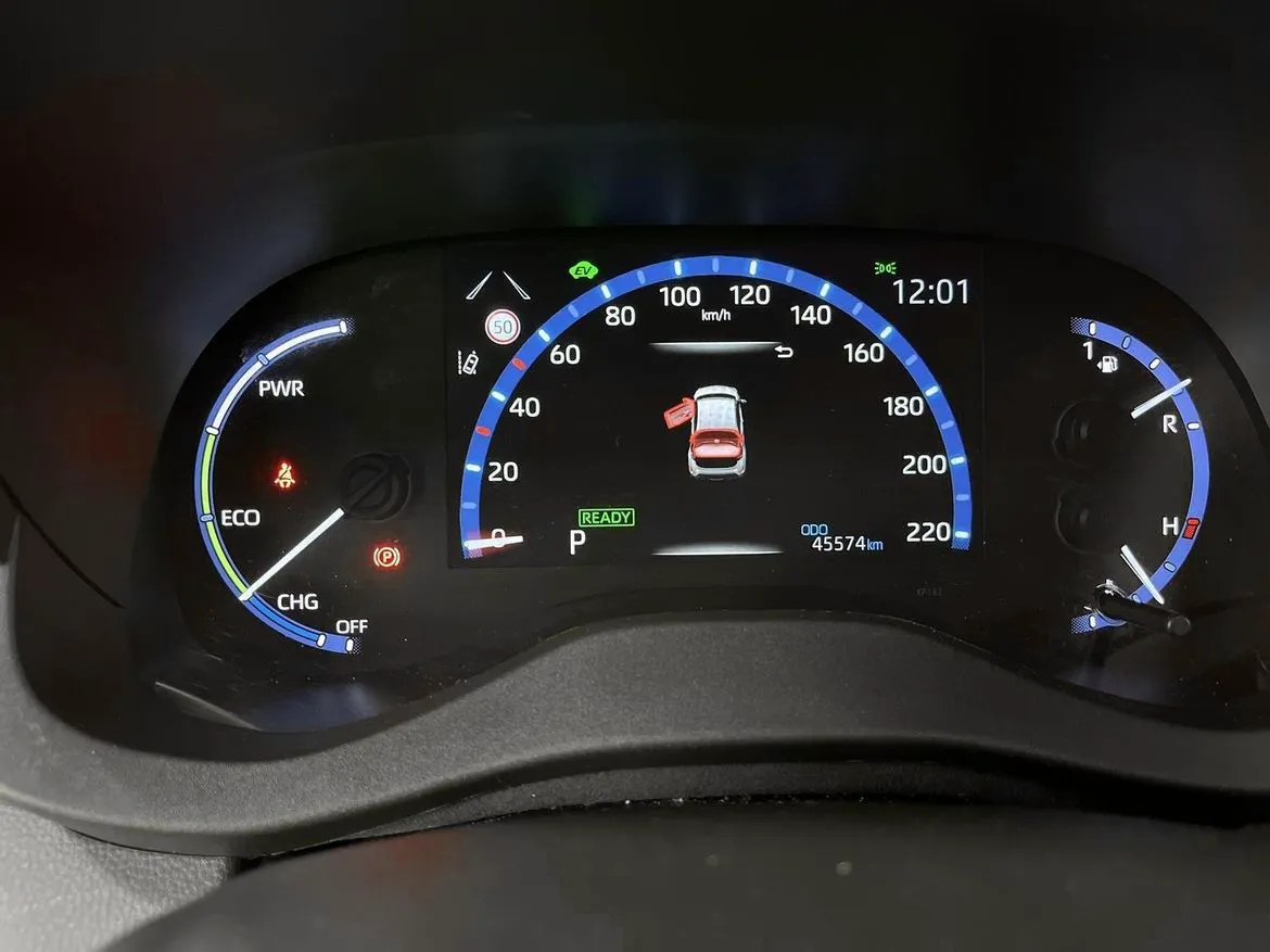 Vehicle image 14