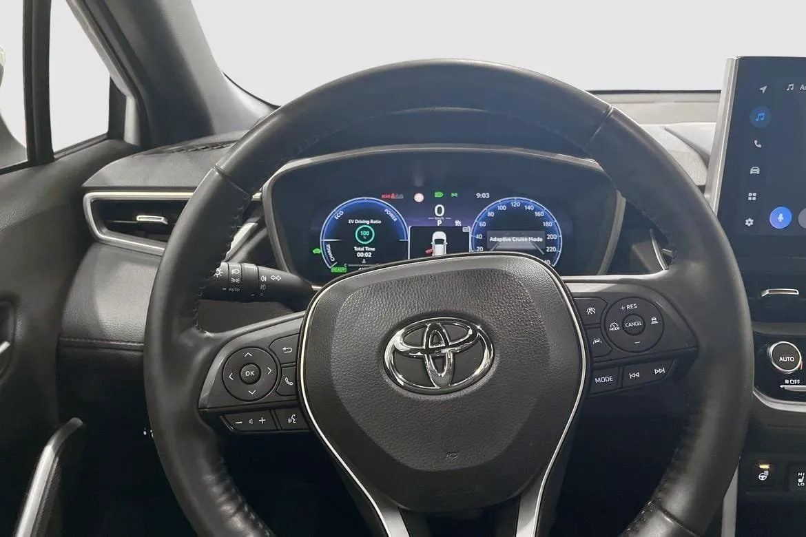 Vehicle image 10