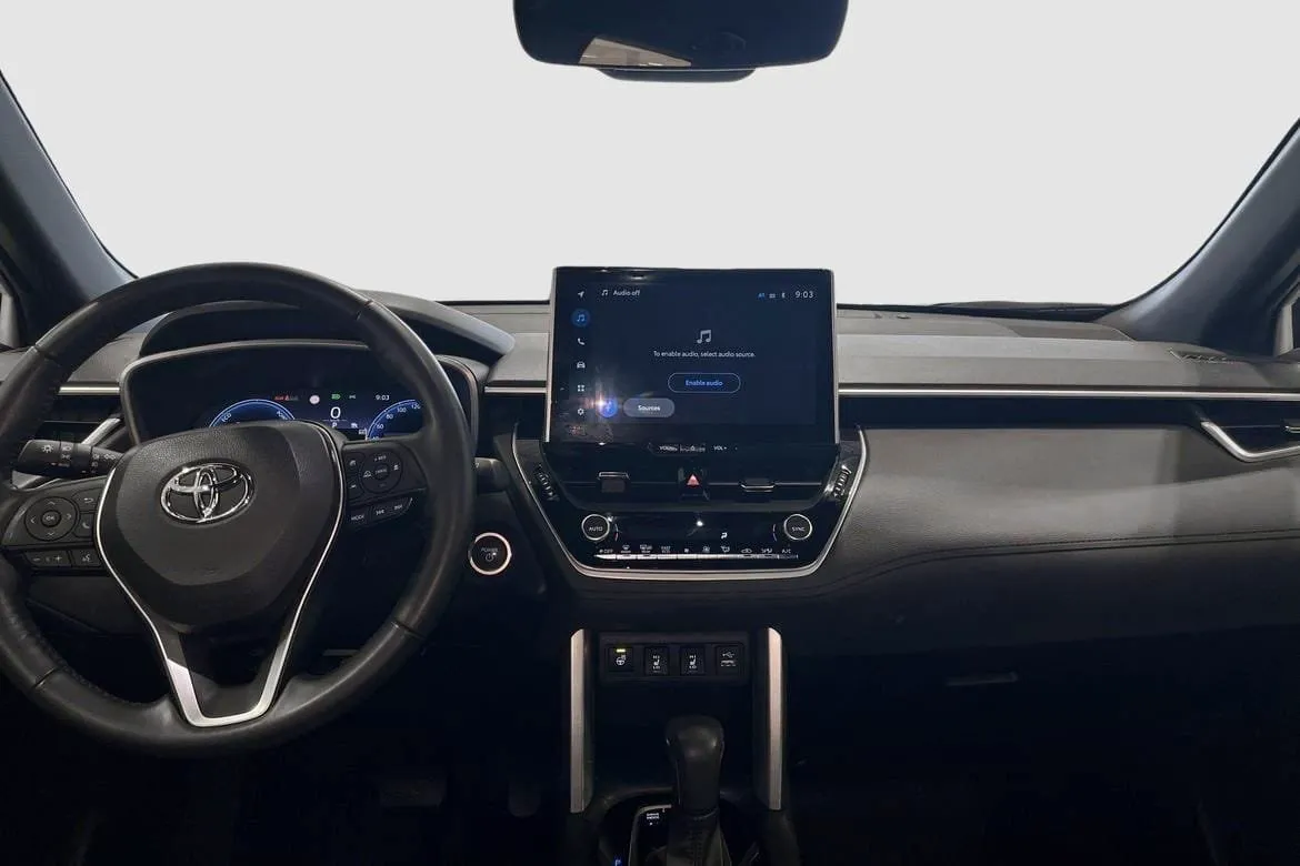 Vehicle image 9