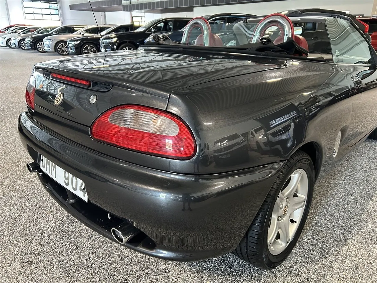 Vehicle image 8