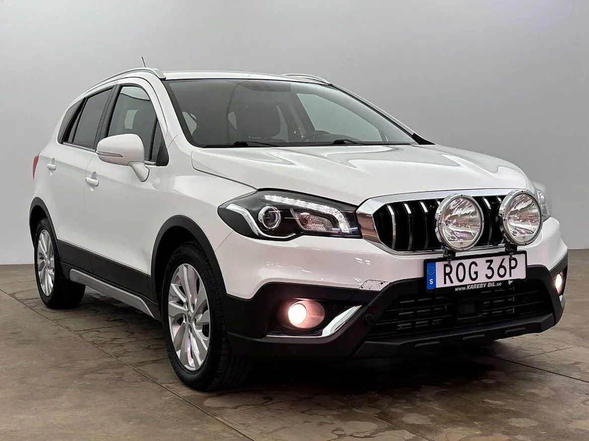 Vehicle image 6