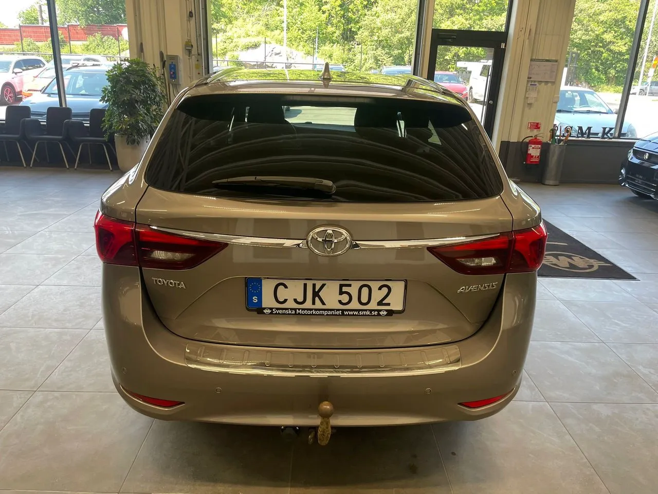 Vehicle image 6