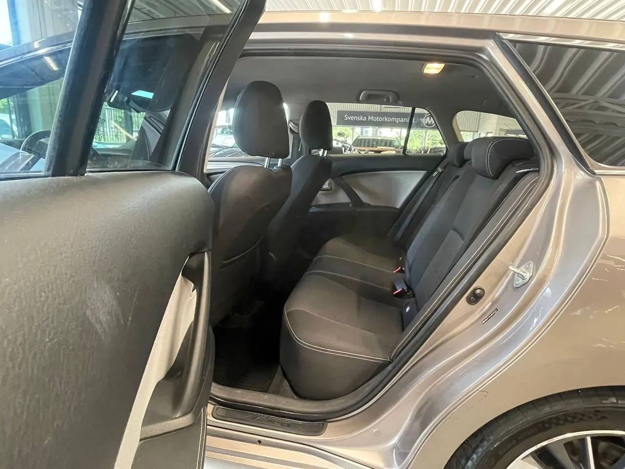 Vehicle image 9