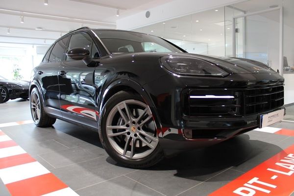 Porsche Cayenne E-Hybrid - 2025