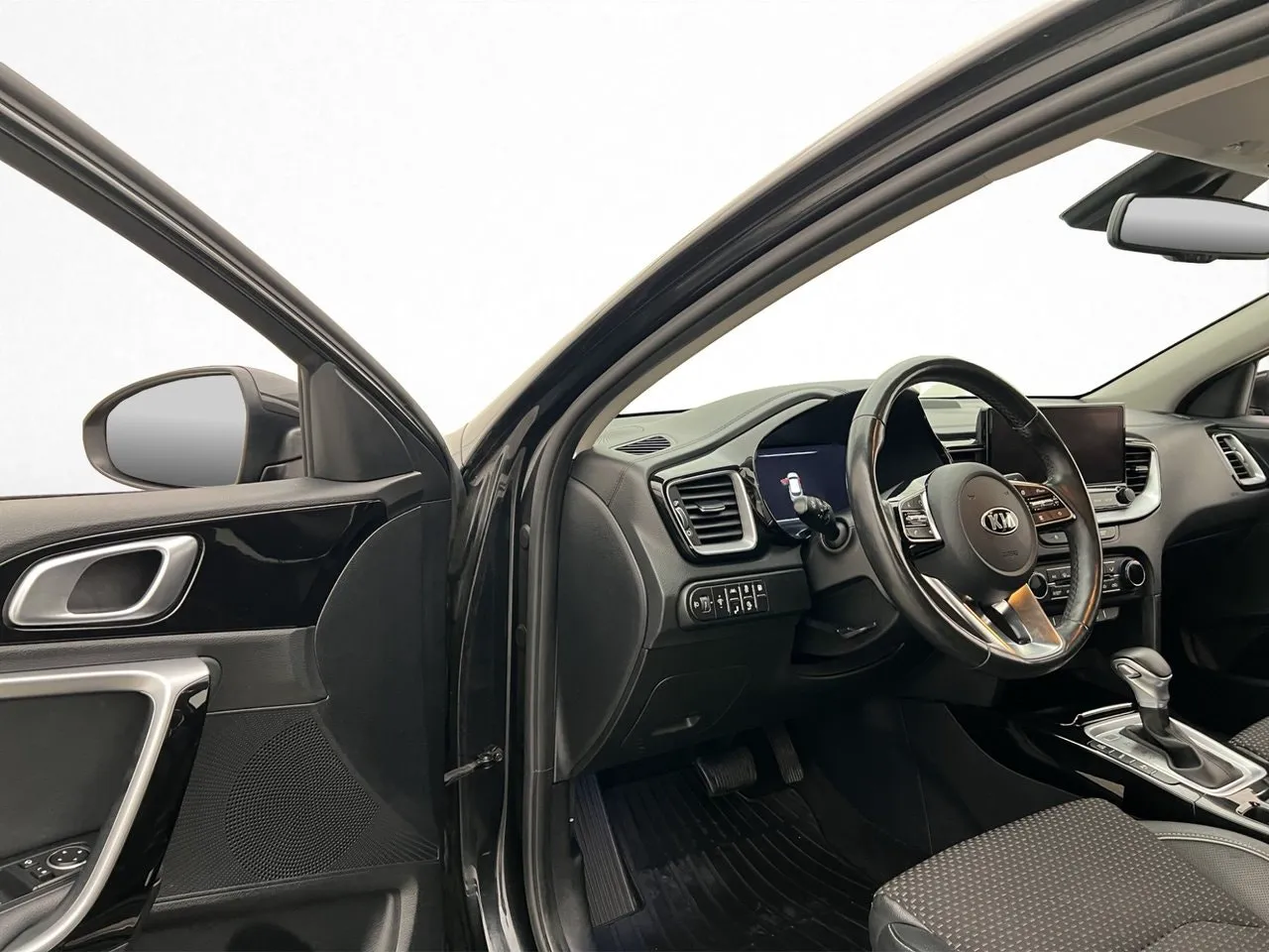 Vehicle image 30