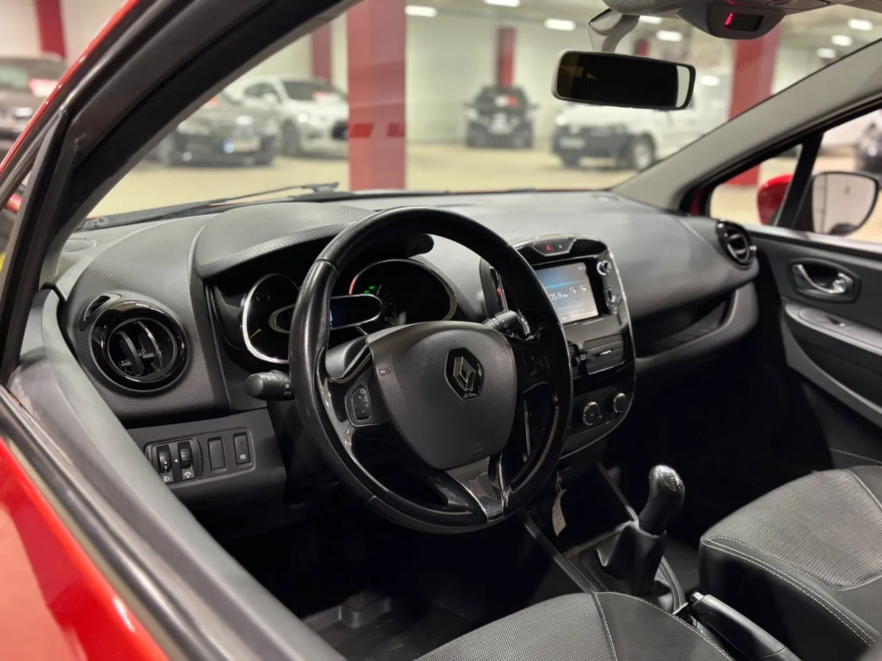 Vehicle image 7