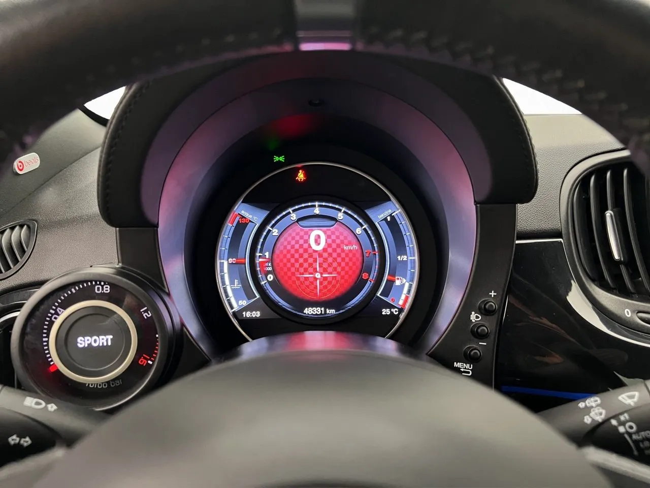 Vehicle image 16