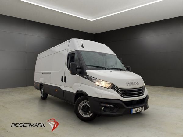 Iveco Daily 35 L4H2 2.3JTD FLYTTBIL Värmare 3-Sits Moms - 2023