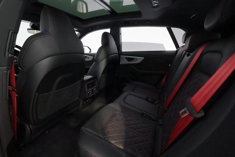 Audi SQ8 bild 19