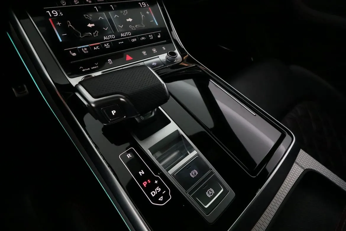 Vehicle image 20