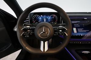 Mercedes E300 bild 16