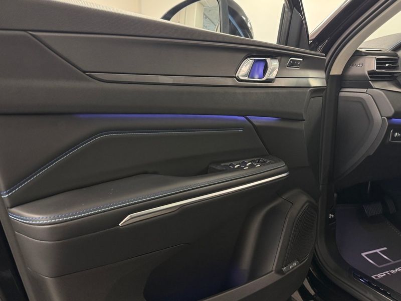 Lynk & Co 01 bild 8