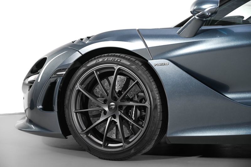 McLaren 750S bild 8