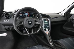 McLaren 750S bild 16