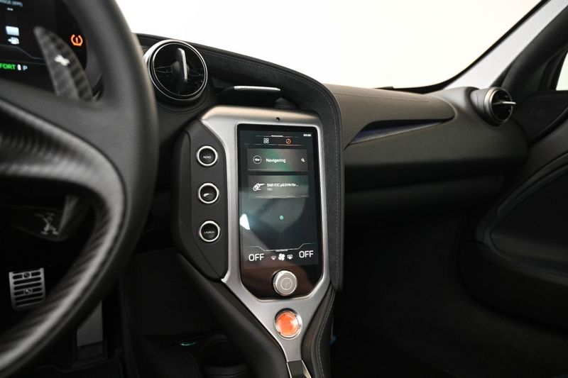 McLaren 750S bild 20