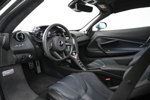 McLaren 750S bild 15