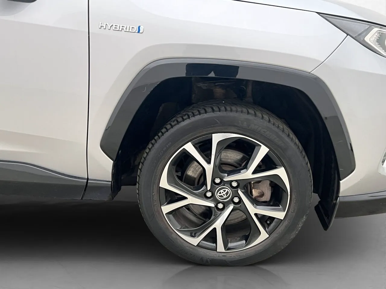 Vehicle image 21