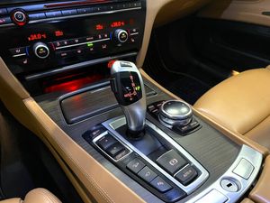 BMW 730 bild 14