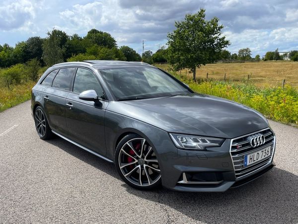Audi S4 Avant 3.0 TFSI V6 quattro B&O/ Panorama/TipTronic - 2017