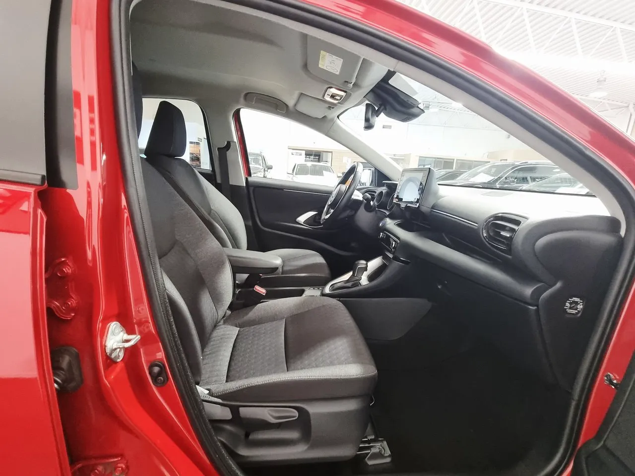 Vehicle image 19