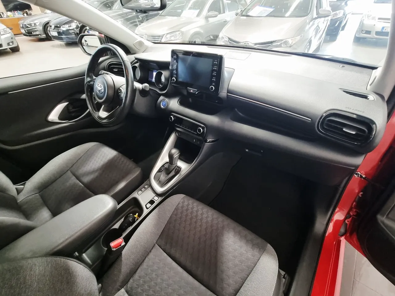 Vehicle image 7