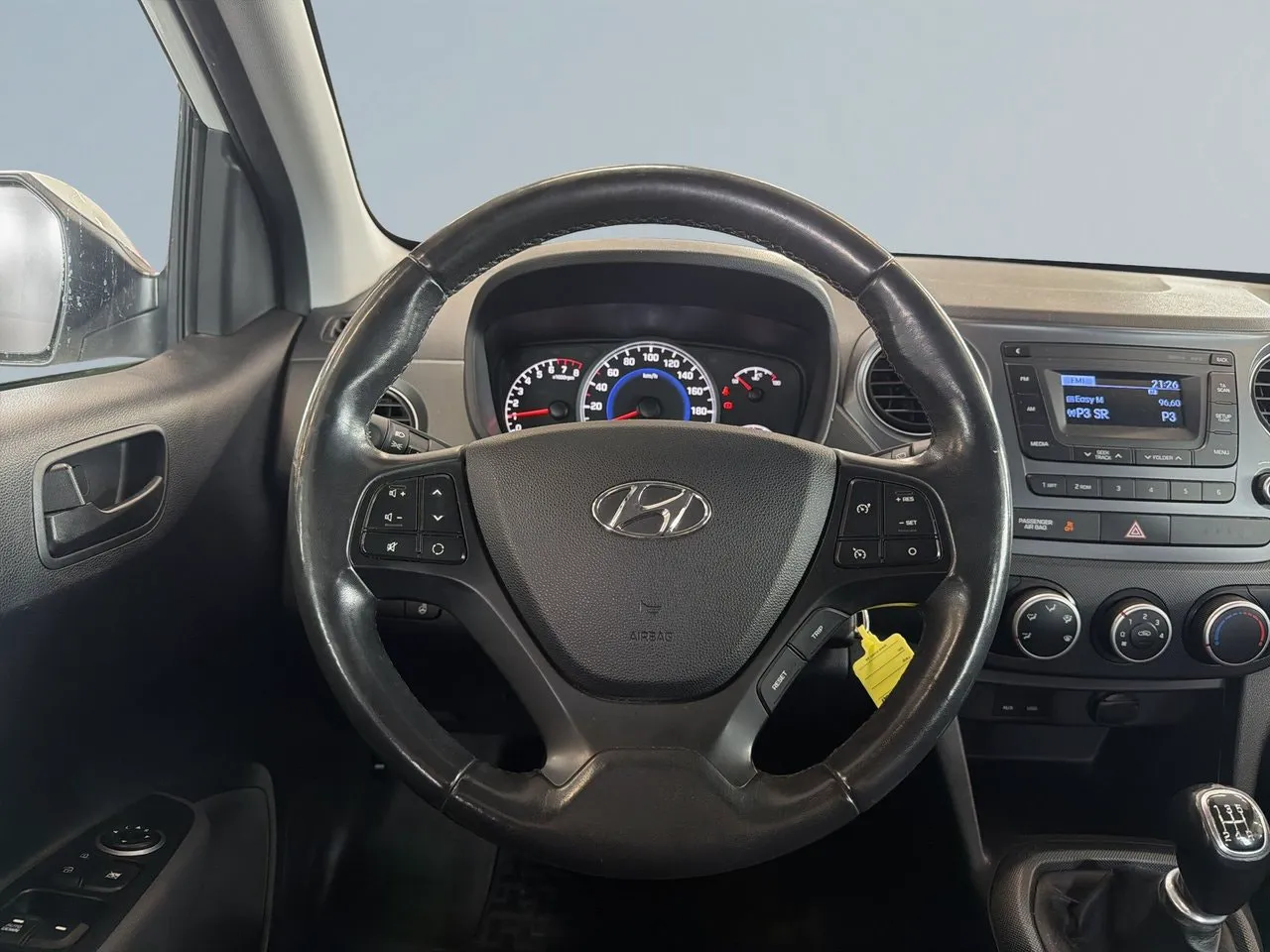 Vehicle image 8
