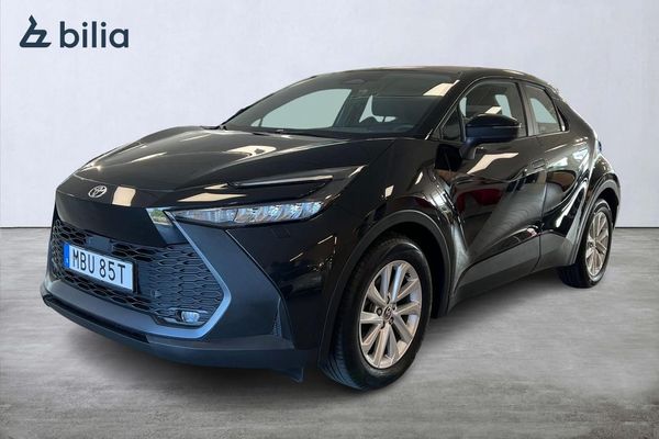 Toyota C-HR Hybrid 1,8 Active Värmare Moms V-hjul - 2025