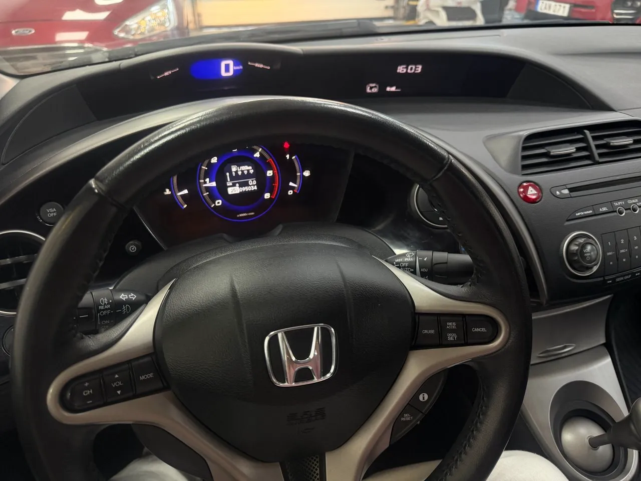 Vehicle image 9