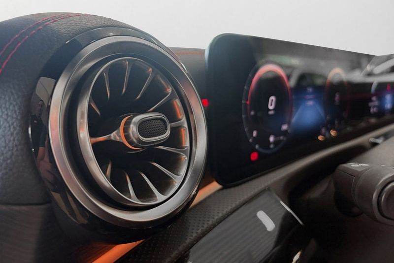 Mercedes CLA200 bild 19