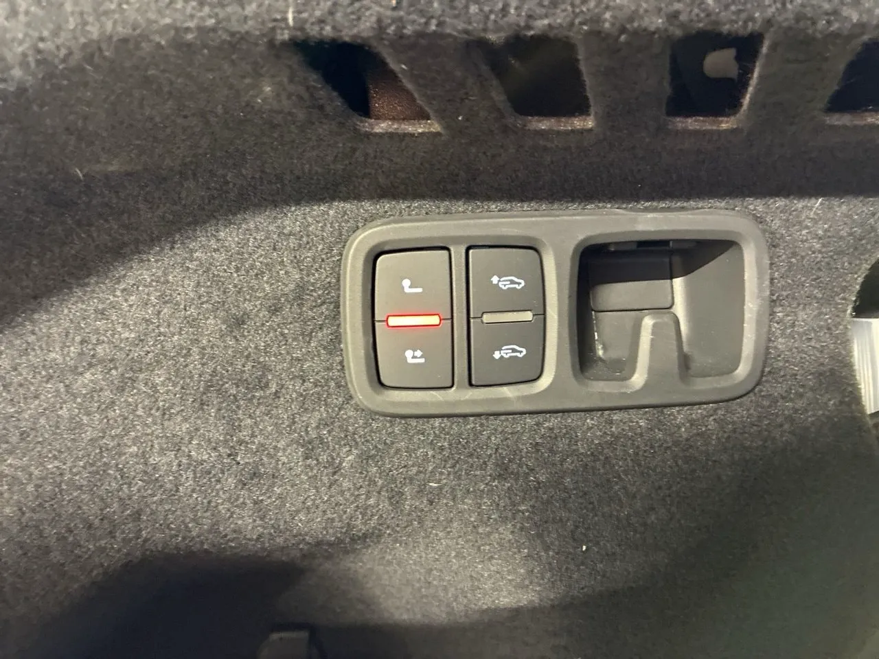 Vehicle image 29