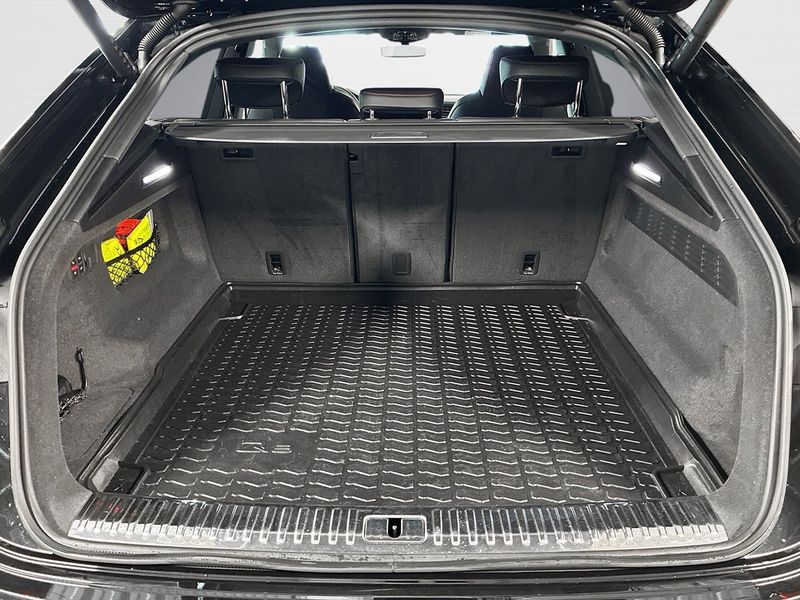Audi RSQ8 bild 13