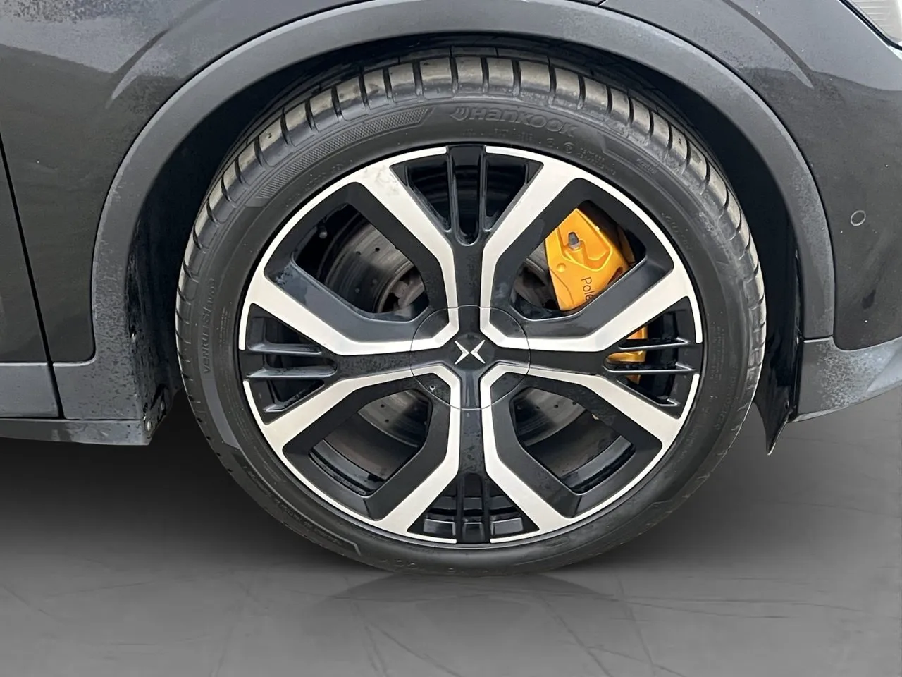 Vehicle image 32