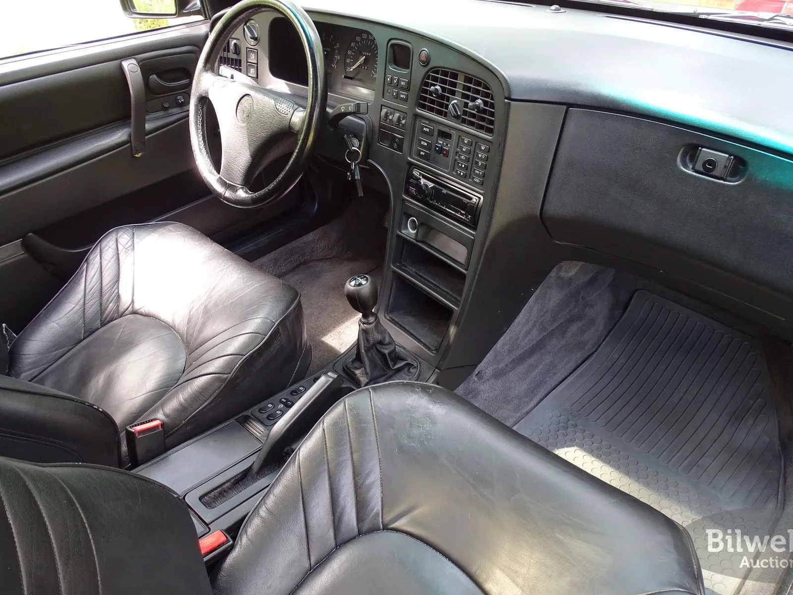 Vehicle image 74