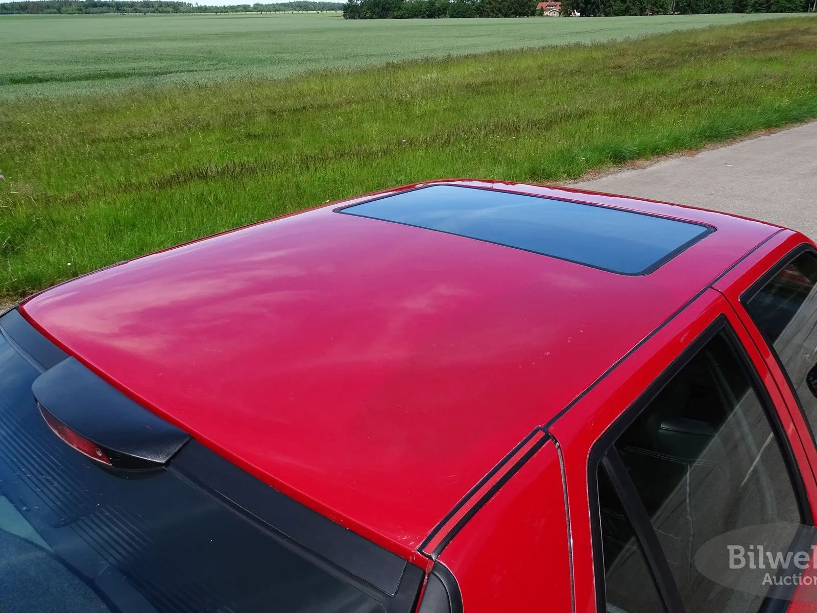 Vehicle image 34