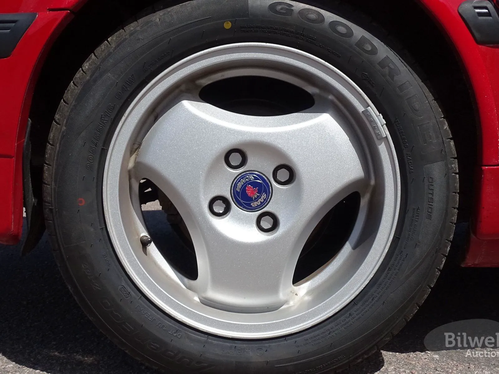 Vehicle image 18