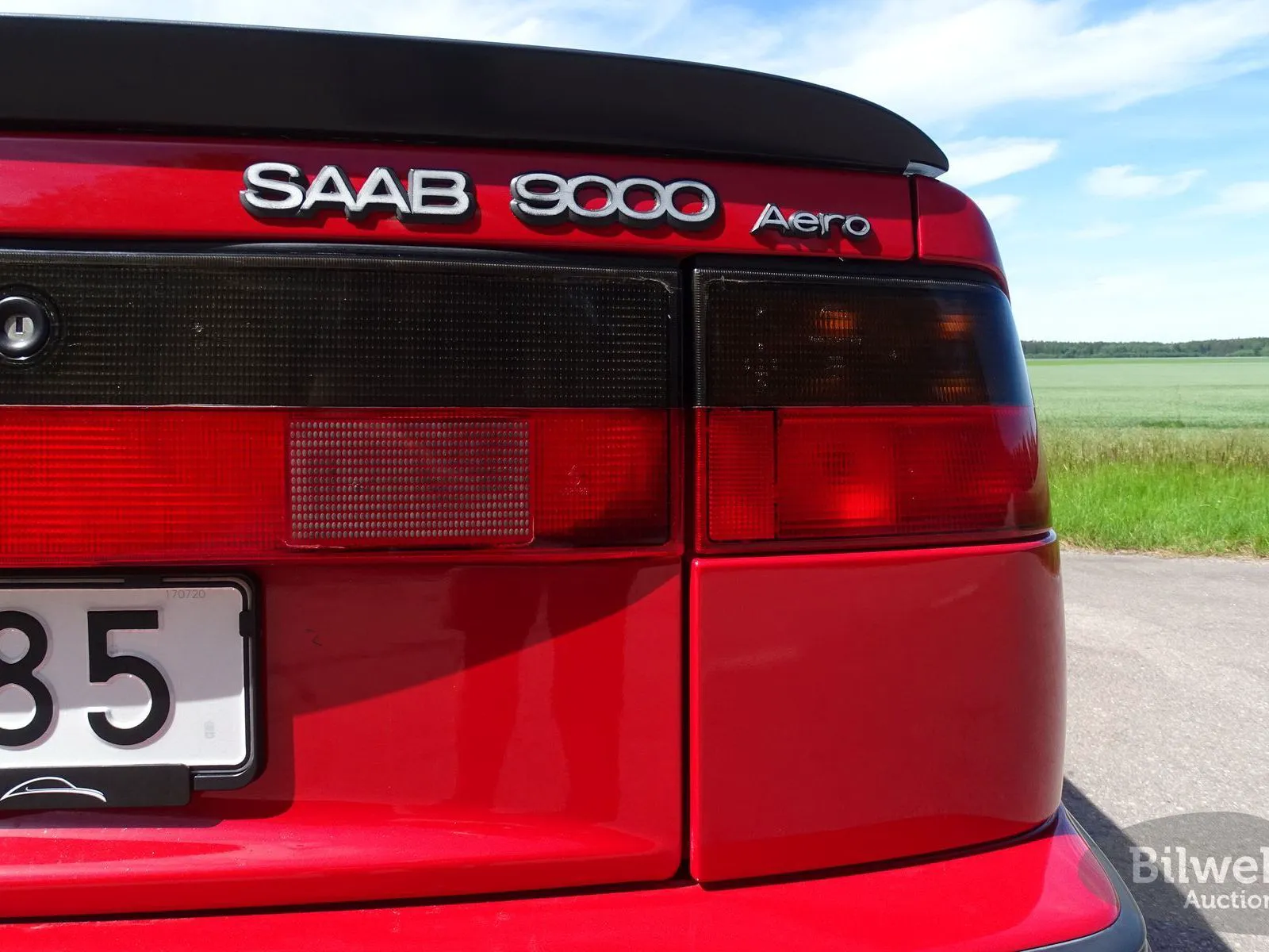 Vehicle image 27