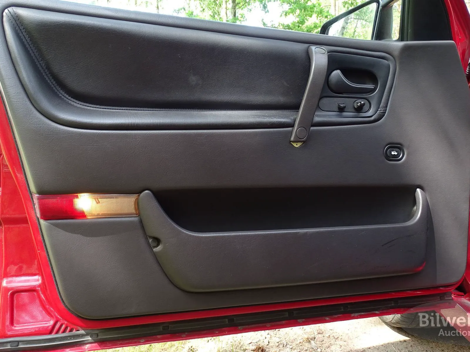 Vehicle image 36