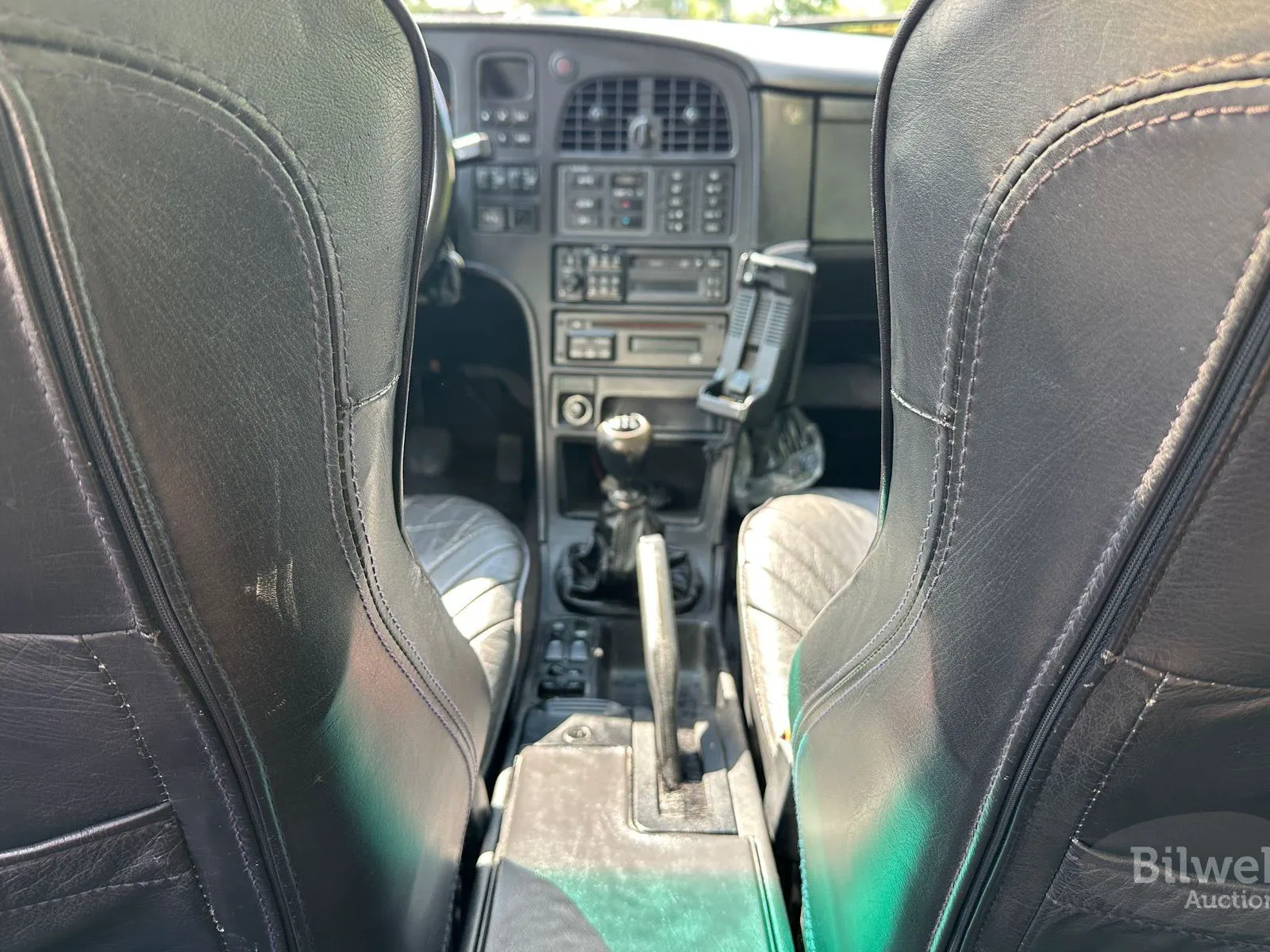 Vehicle image 60
