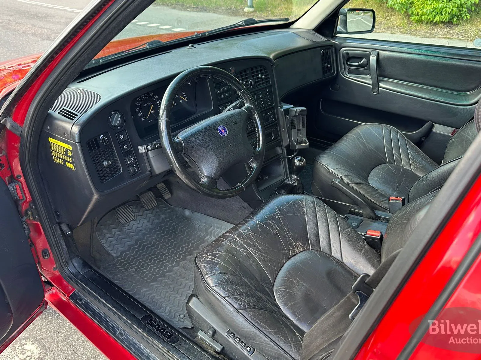 Vehicle image 38