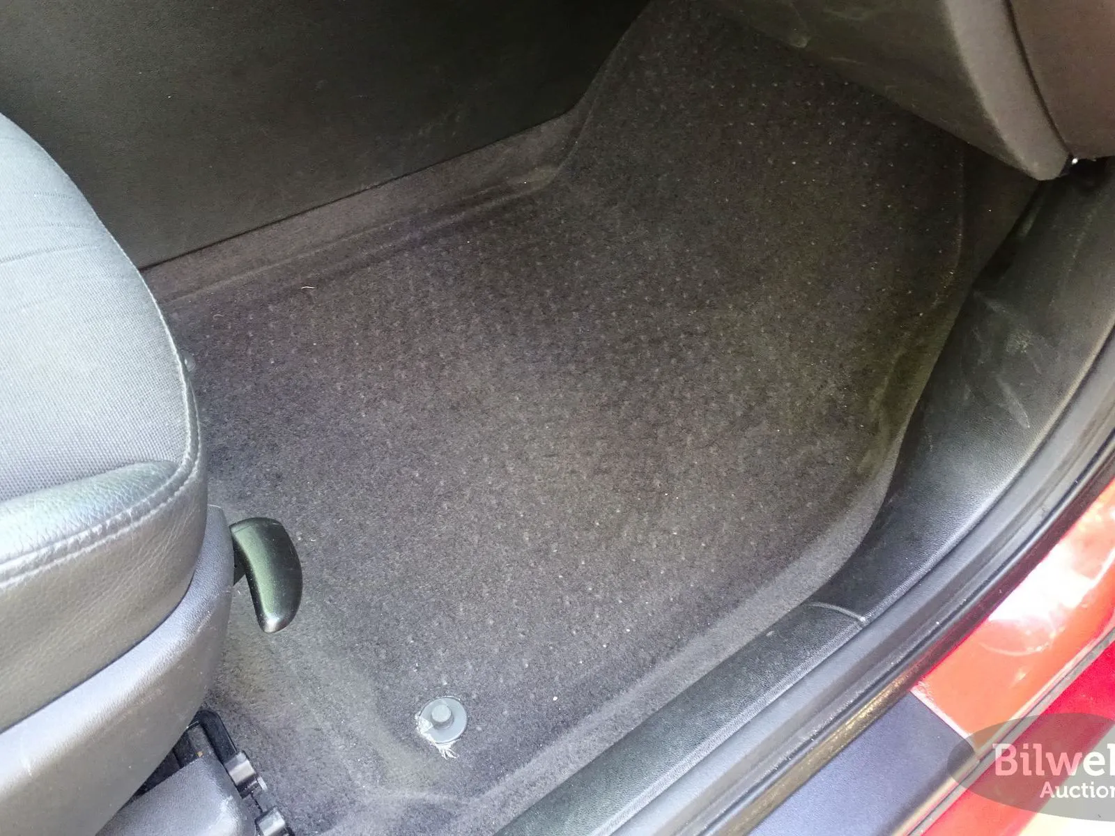 Vehicle image 60