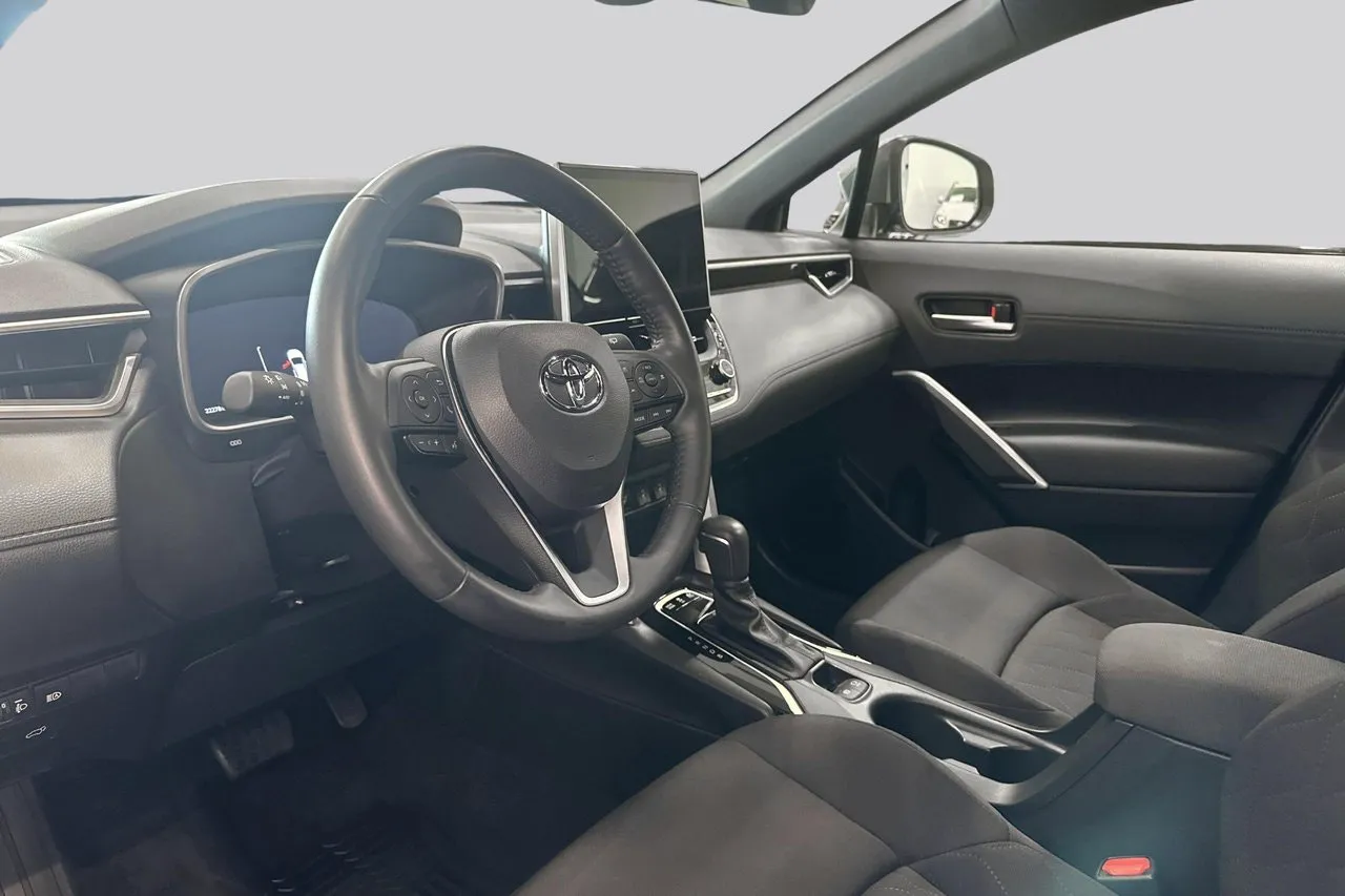 Vehicle image 7